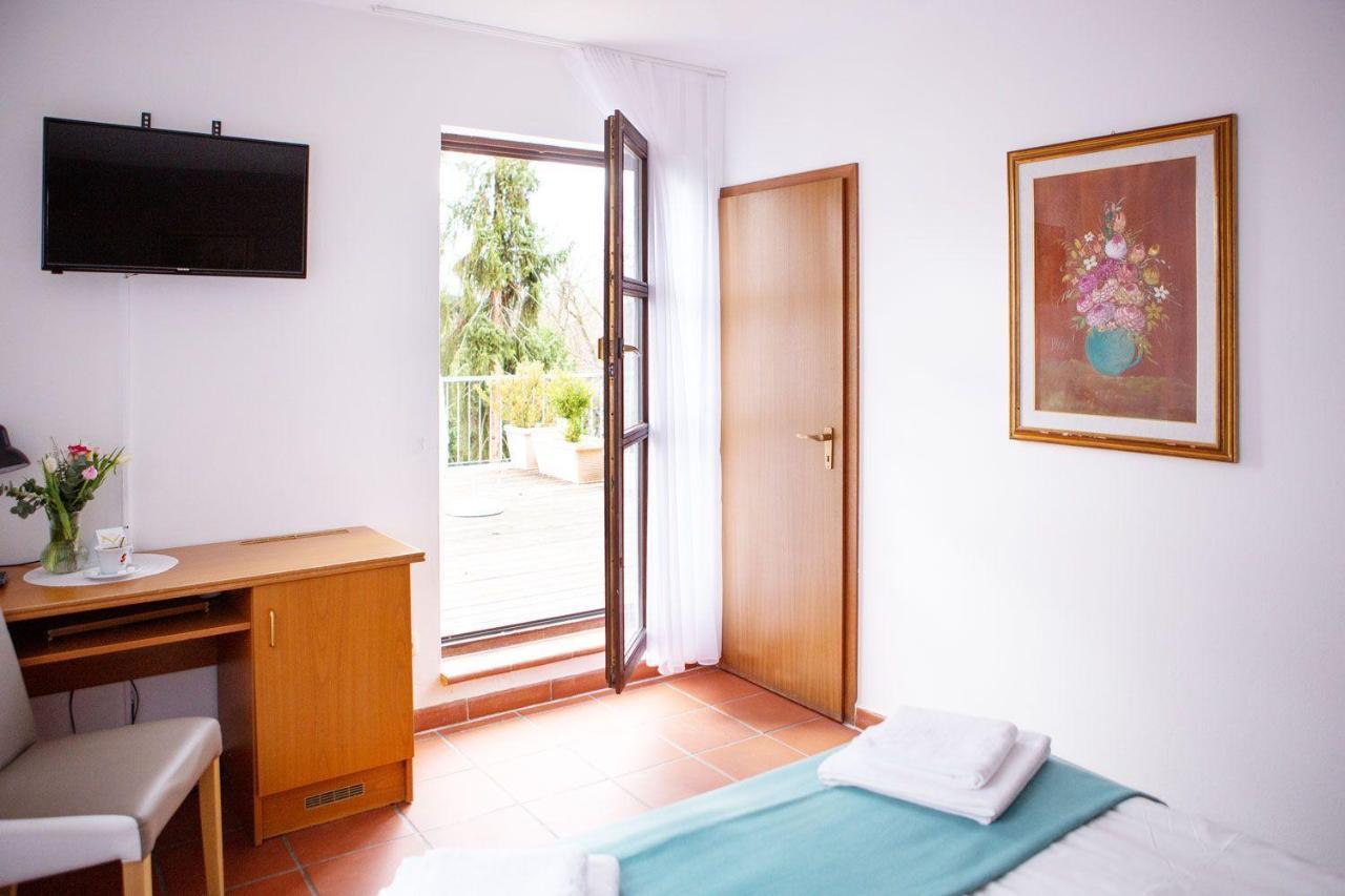 Hotel Sofra Fürth Buitenkant foto
